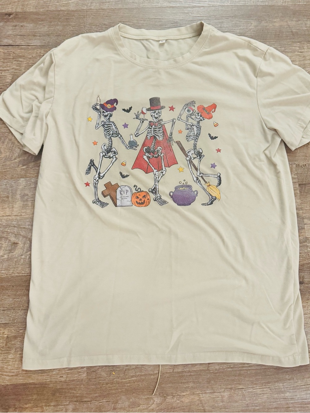 Halloween Skeleton Graphic Tee - Cream